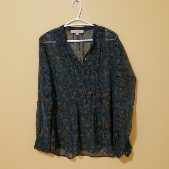 Printed Shear Blouse - Picture 2 of 5